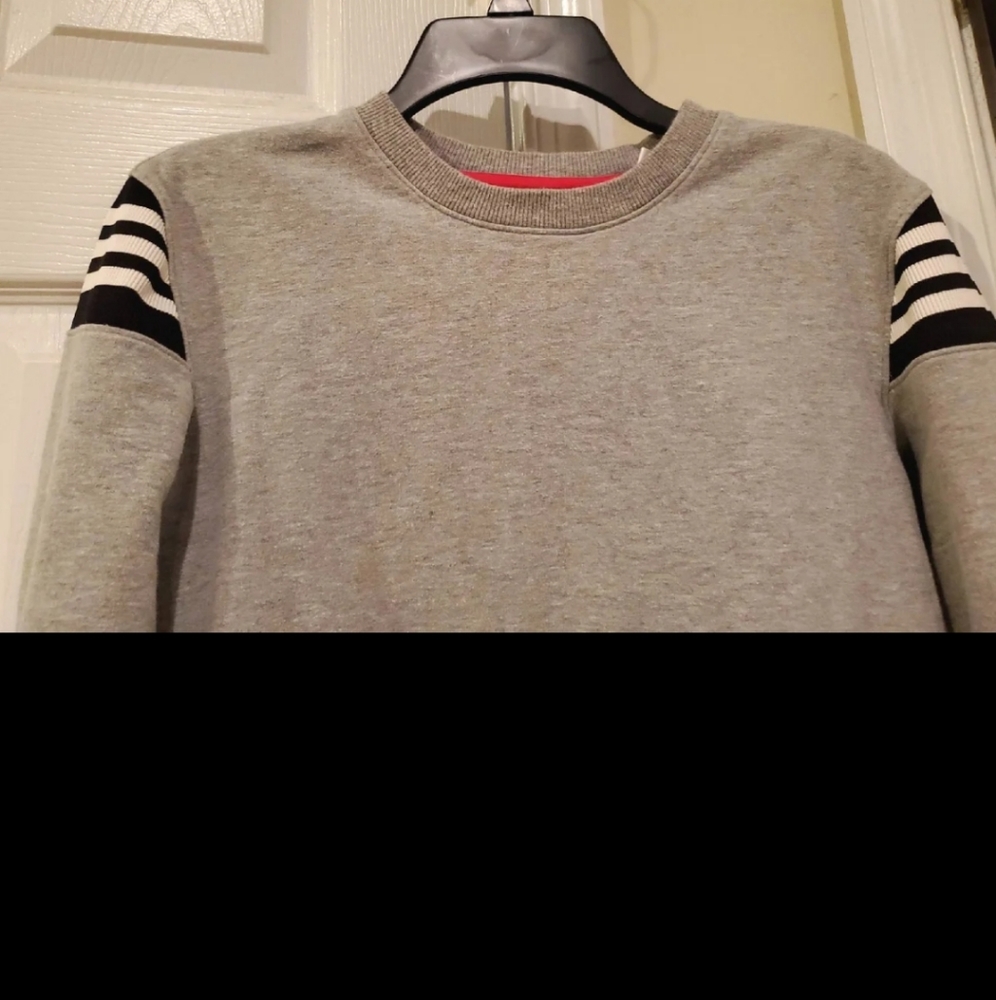 Adidas Sweatshirt - Picture 2 of 3